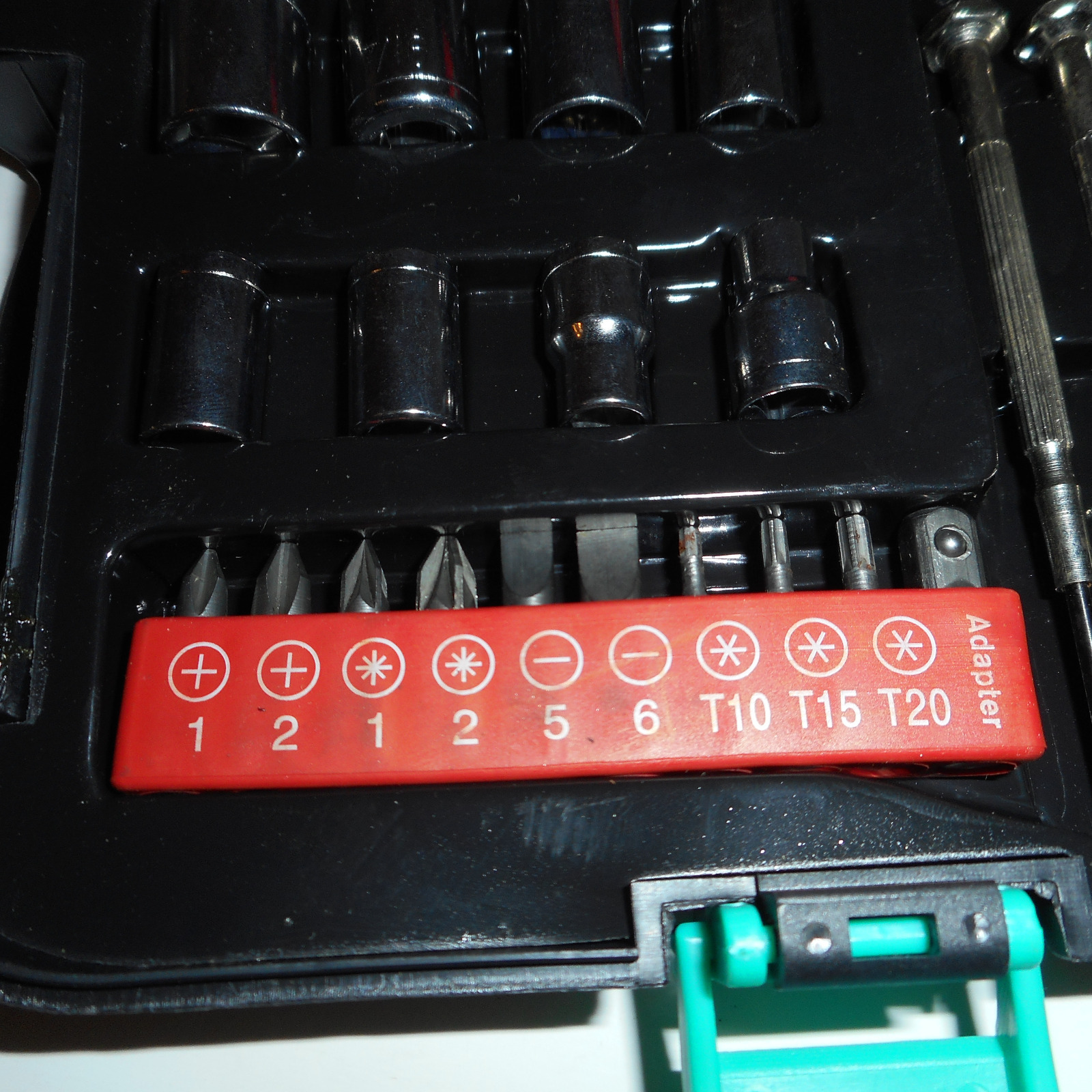 Flashlight Tool Kit 25 pc Set New