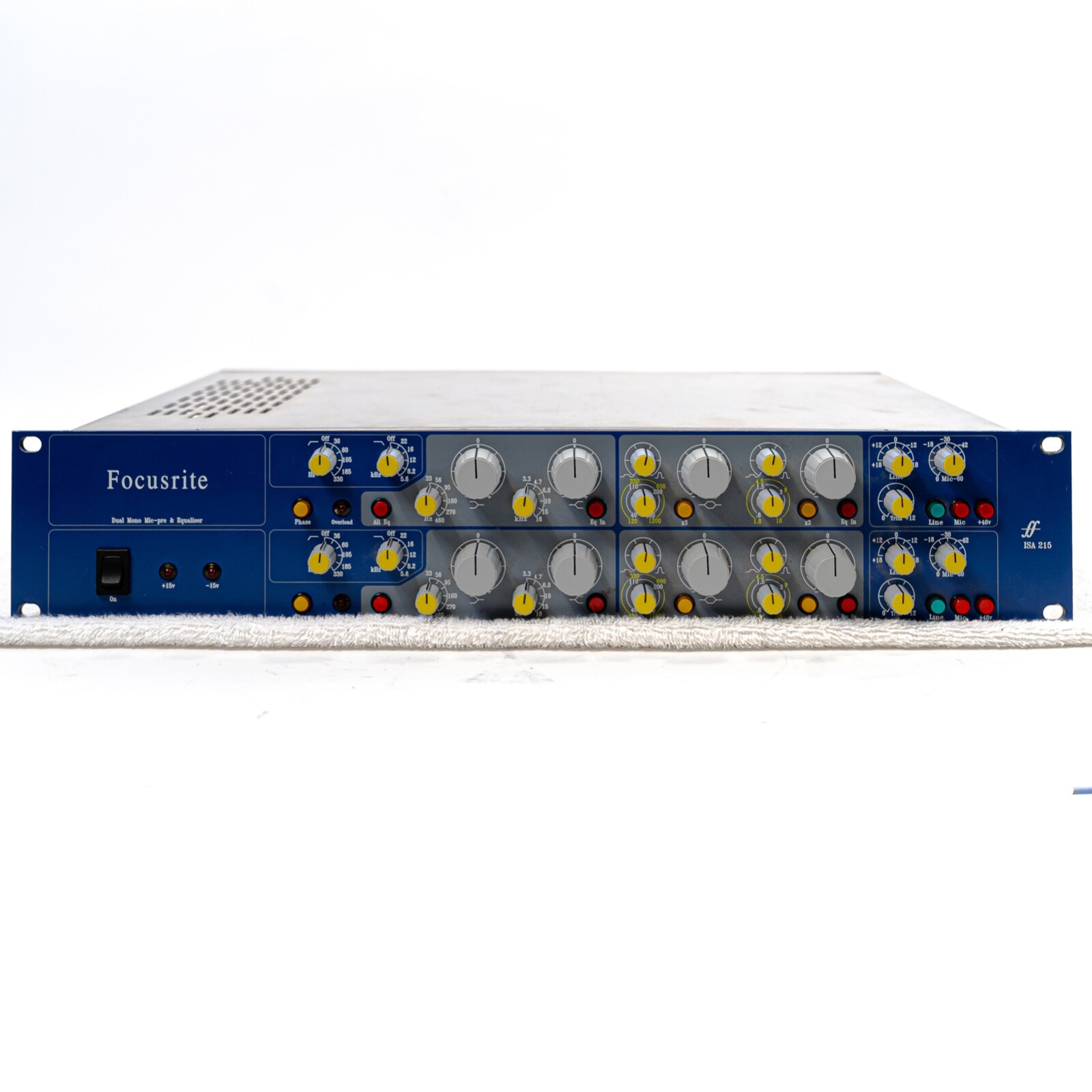 Focusrite ISA 215 Stereo Microphone Preamp + Equalizer Focusrite ISA 215 Stereo Microphone Preamp + Equalizer