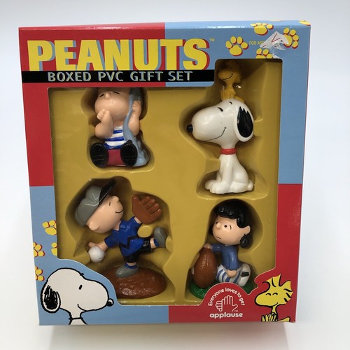 Peanuts Boxed PVC Gift Set Figures 3” Snoopy Charlie Brown