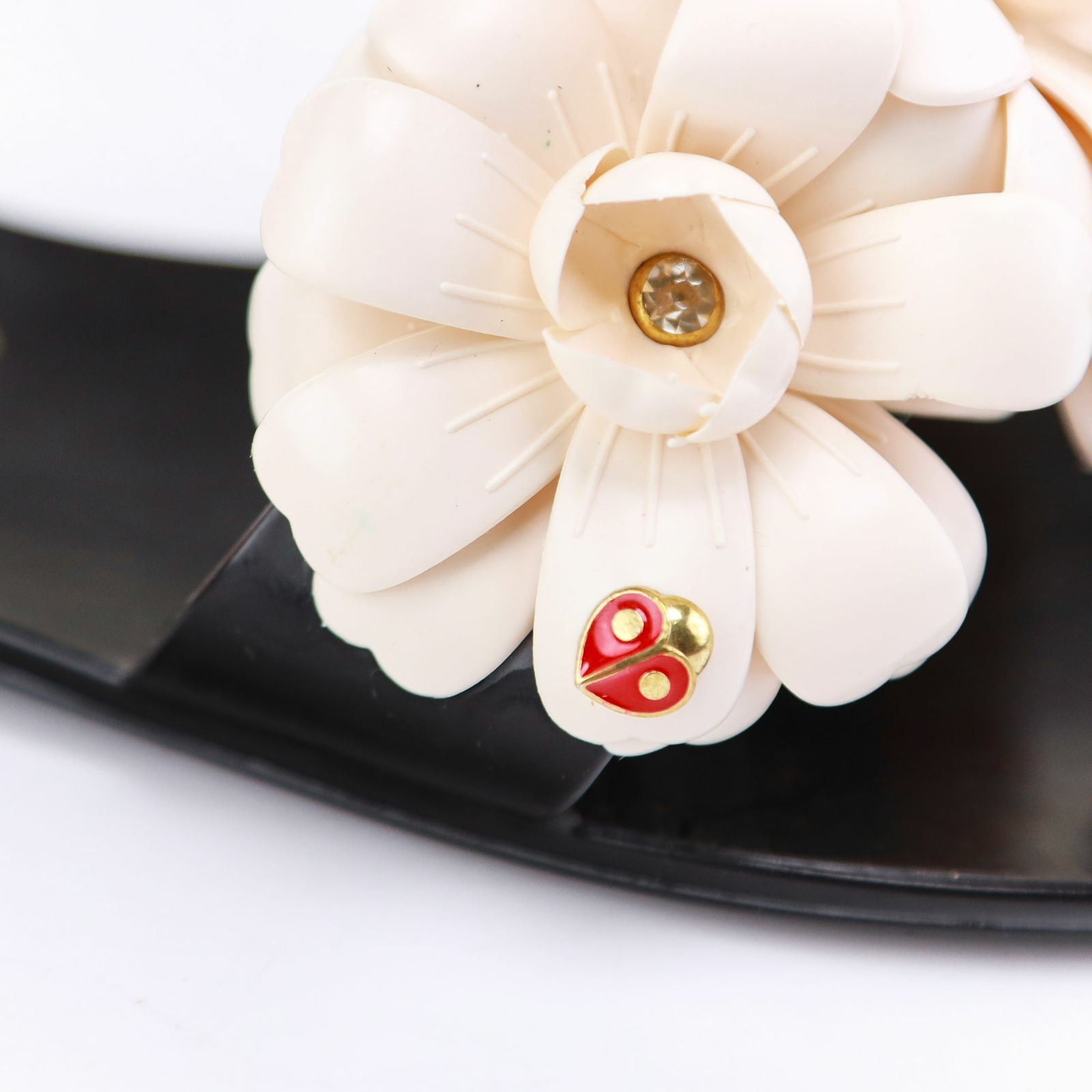 （Sweet掲載）kate spade new yorkフラワーアクセントサンダル kate spade 花モチーフ サンダル 5M - メルカリ