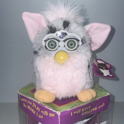 Furby ファービー ピンクホワイトパープル[デジタルペット] Furby ファービー ピンクホワイトパープル[デジタルペット]