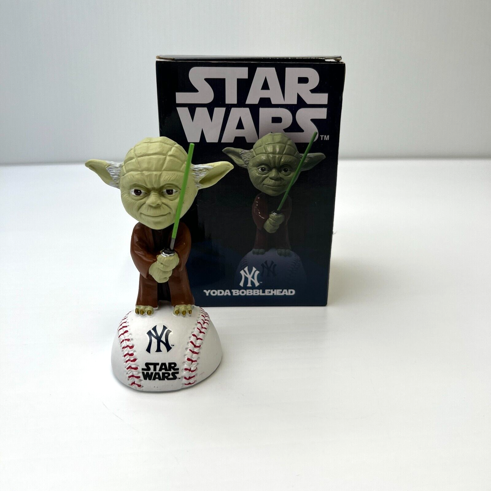 Star Wars Yoda Bobblehead New York Yankees Figure Jedi