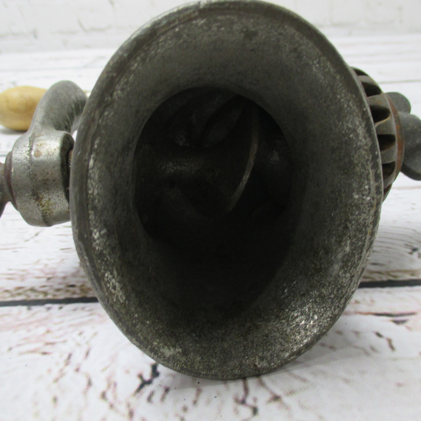 Vintage Universal No.1 Food Chopper Meat Grinder Hand Crank Wood Handle 1900's
