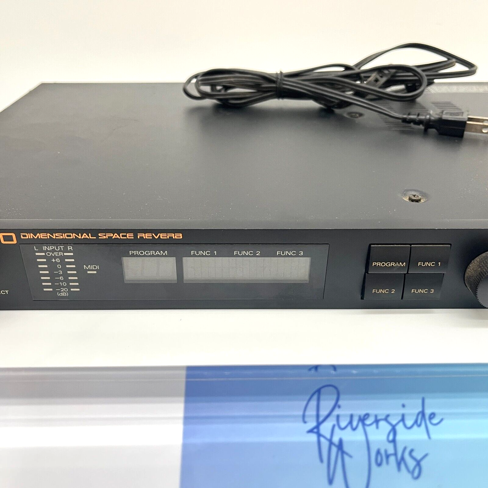 Roland SRV-330 Dimensional Space Reverb Rack Effect Vintage Roland SRV-330 Dimensional Space Reverb Rack Effect Vintage