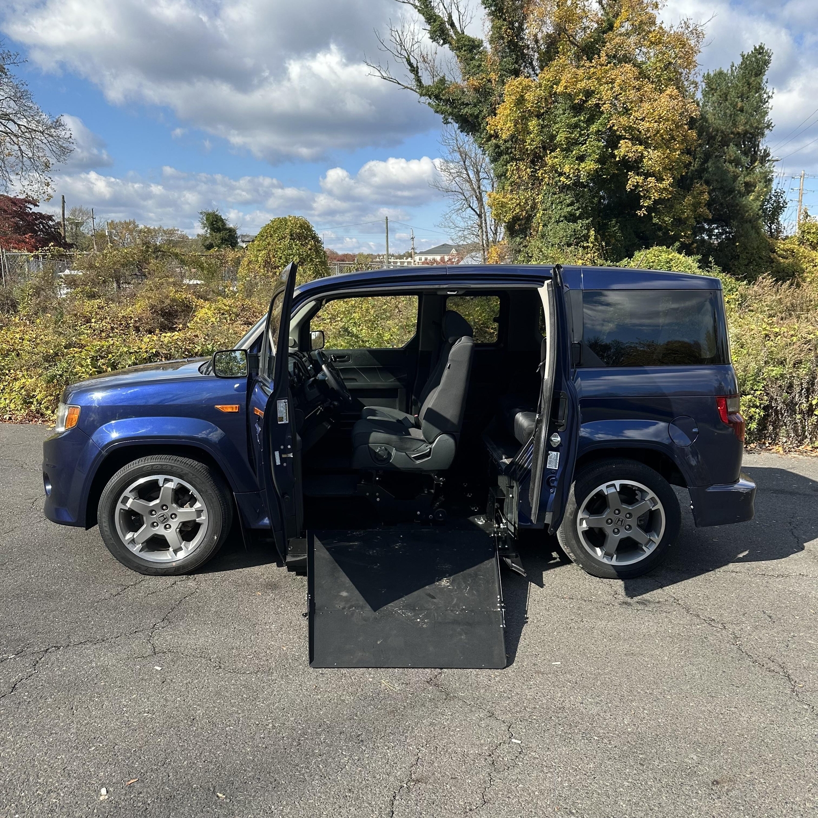 2010 HONDA ELEMENT SC HANDICAPED POWER WHEELCHAIR RAMP ODYSSEY PRICED TO SELL!!!