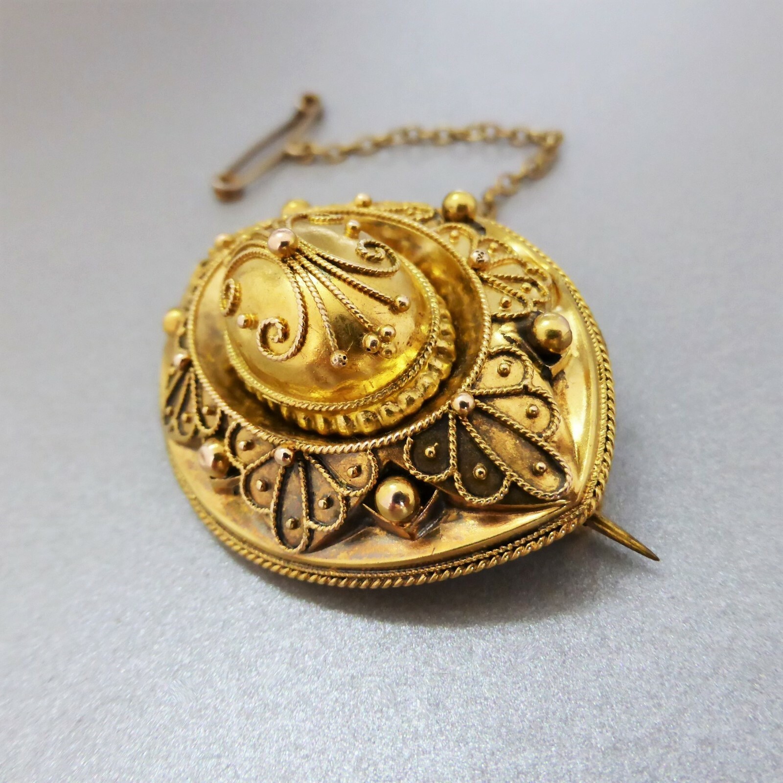 Antique VICTORIAN 14ct GOLD Etruscan Revival MOURNING BROOCH, English