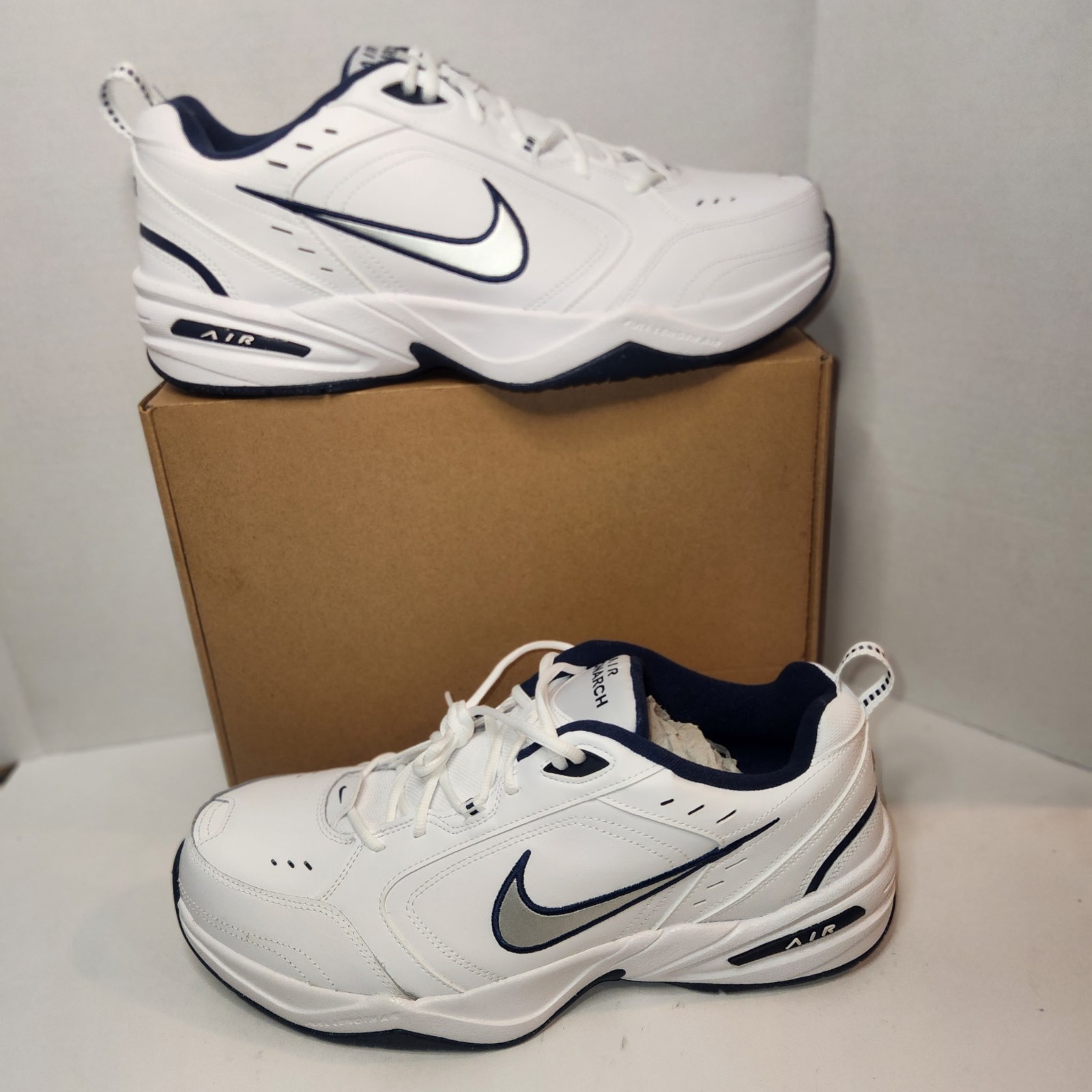 are nike air monarch iv slip resistant