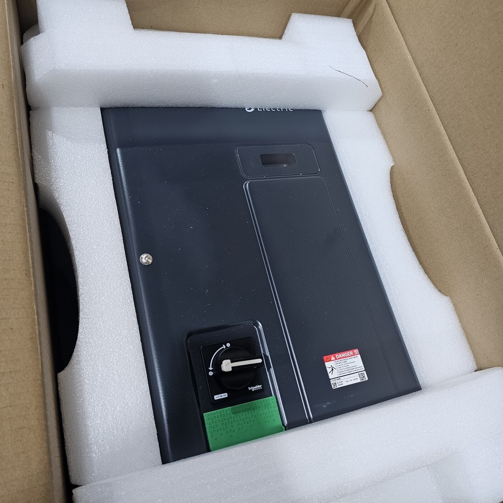 SCHNEIDER ELECTRIC ATV320U75N4WS 954872 7.5kW AC SPEED DRIVE — 2