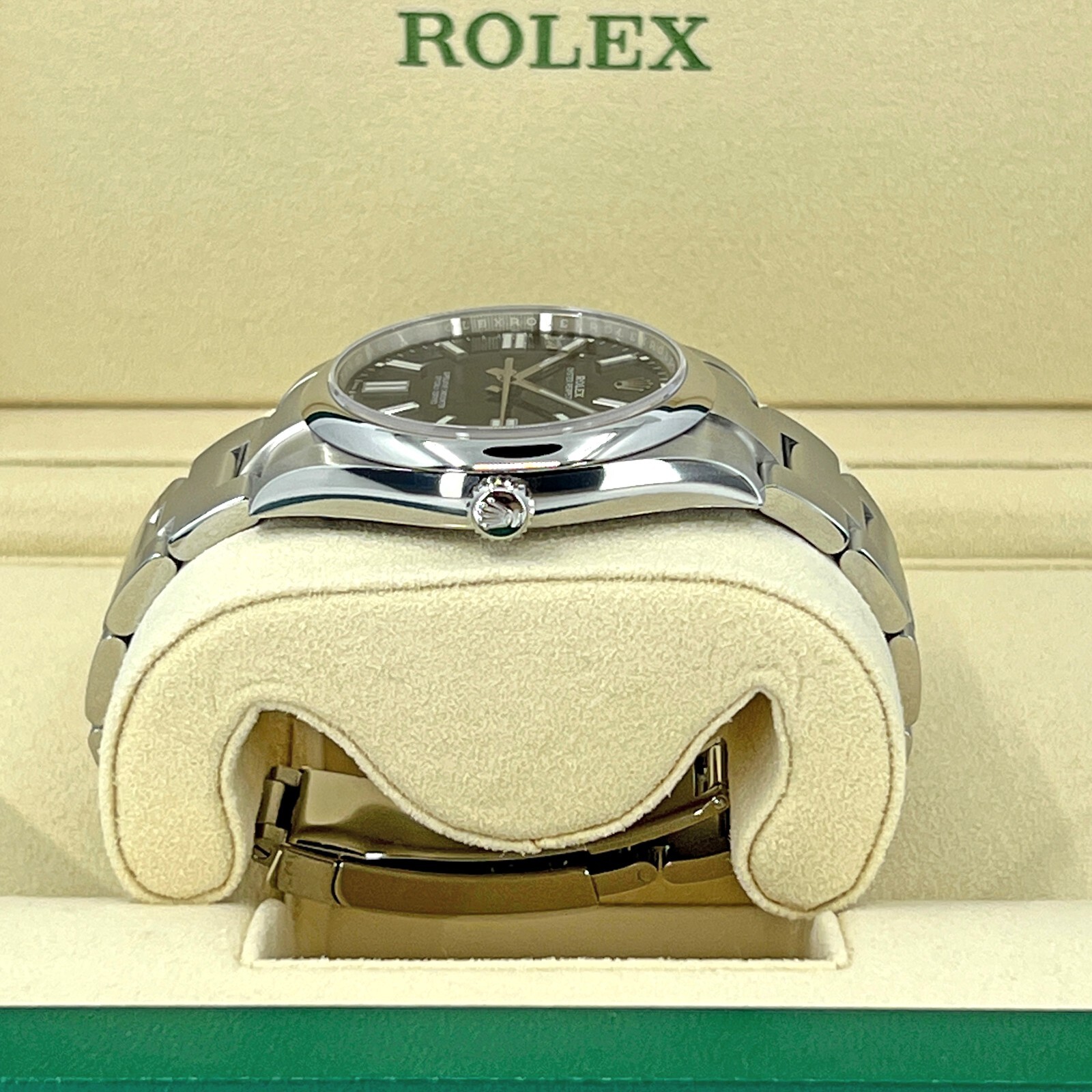 Pre-owned Rolex Oyster Perpetual 41, Black Dial, Ref 124300-0002, Unworn Complete 2023