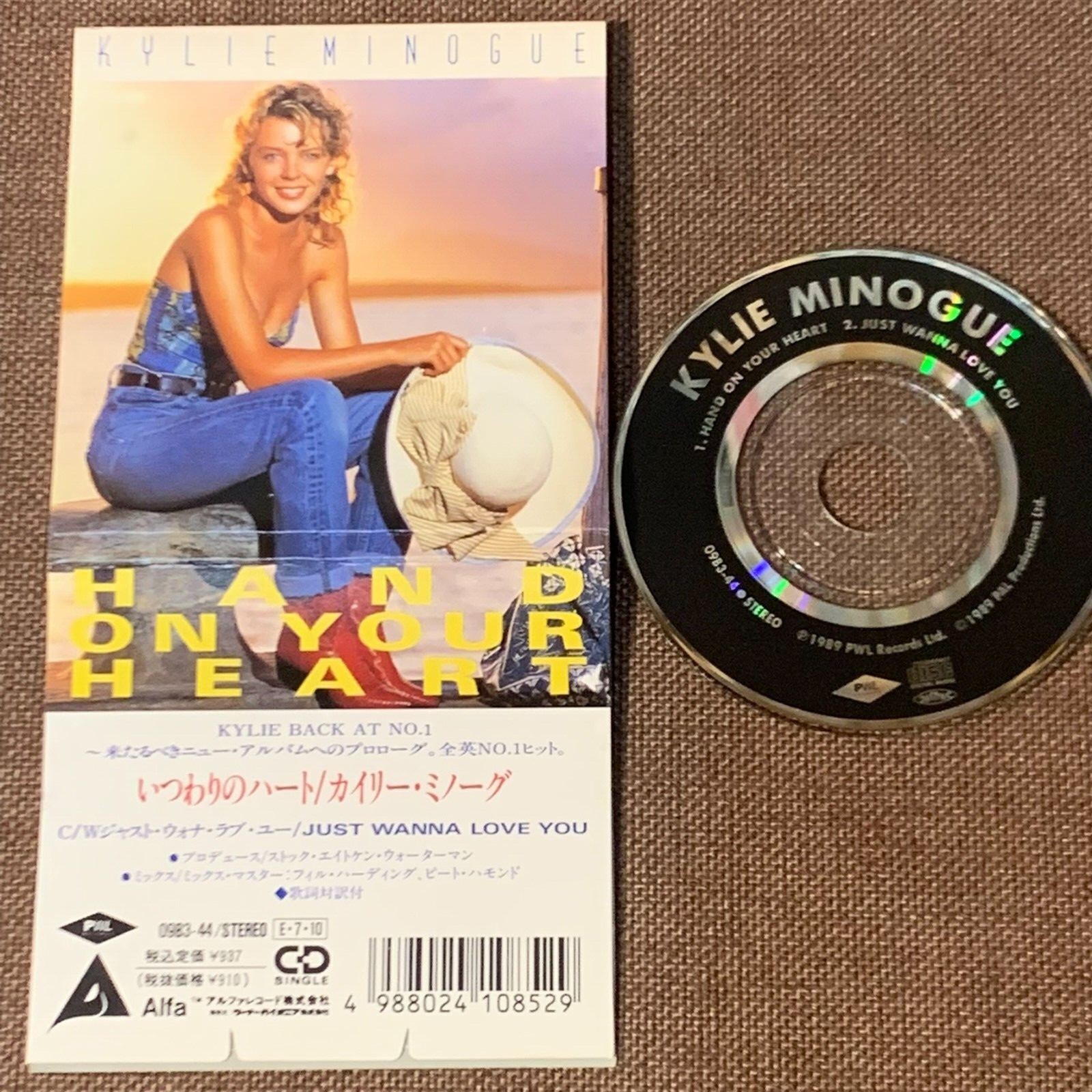 KYLIE MINOGUE Hand on Your Heart JAPAN 3