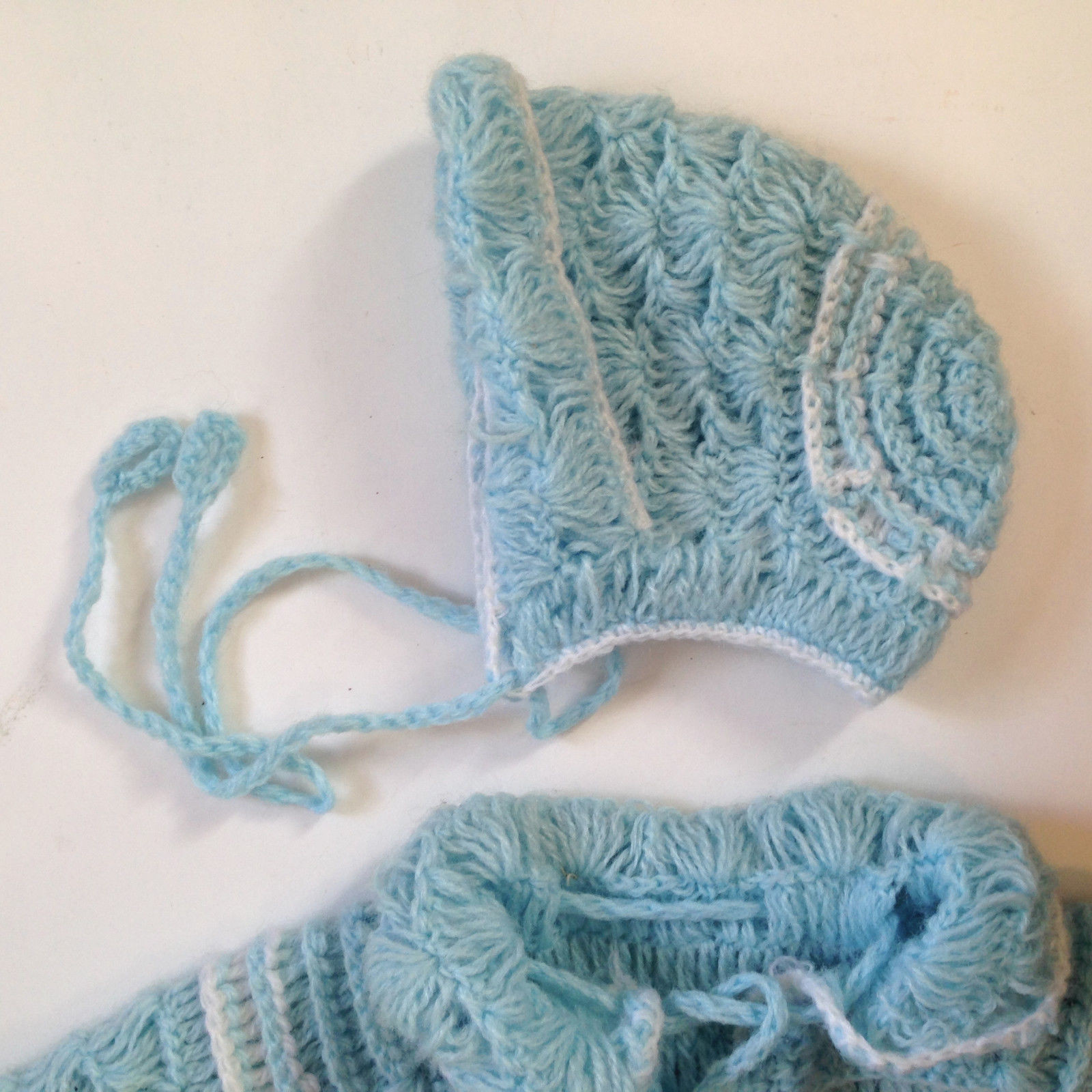 Vintage baby boy size 6-12 mo. hand knitted open sweater and hat white/blue