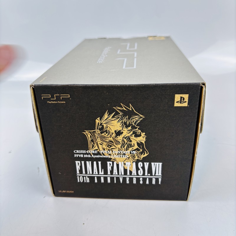 PPSP 2000 Crisis Core Final Fantasy 7 Limited FF VII 10th