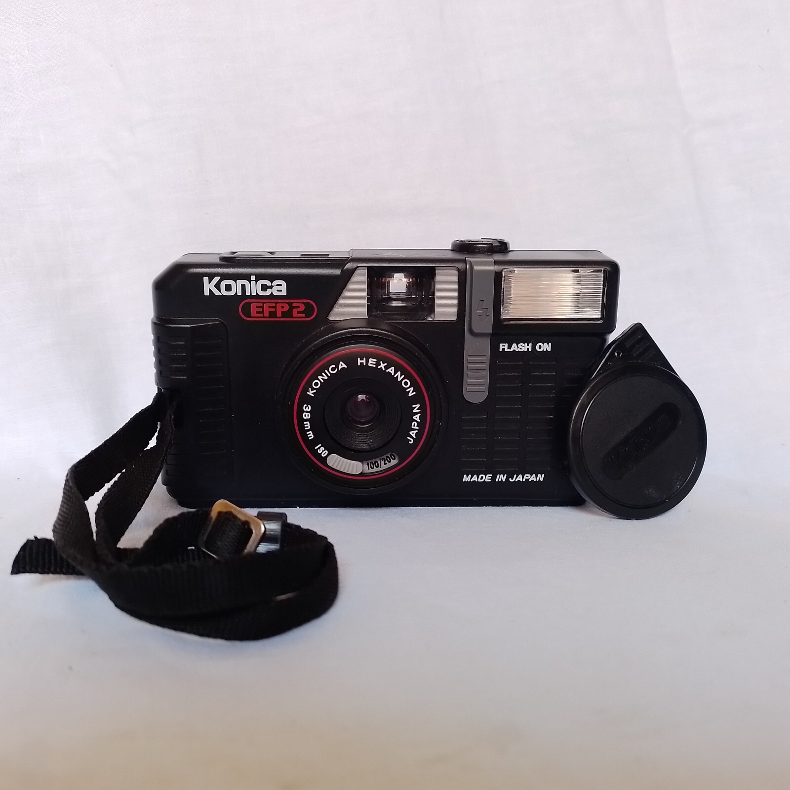 完動品◆極美品【昭和レトロ◆優しく懐かしい写り】人気の黒◆Konica EFP3 完動品◇極美品【昭和レトロ◇優しく懐かしい写り】人気の黒