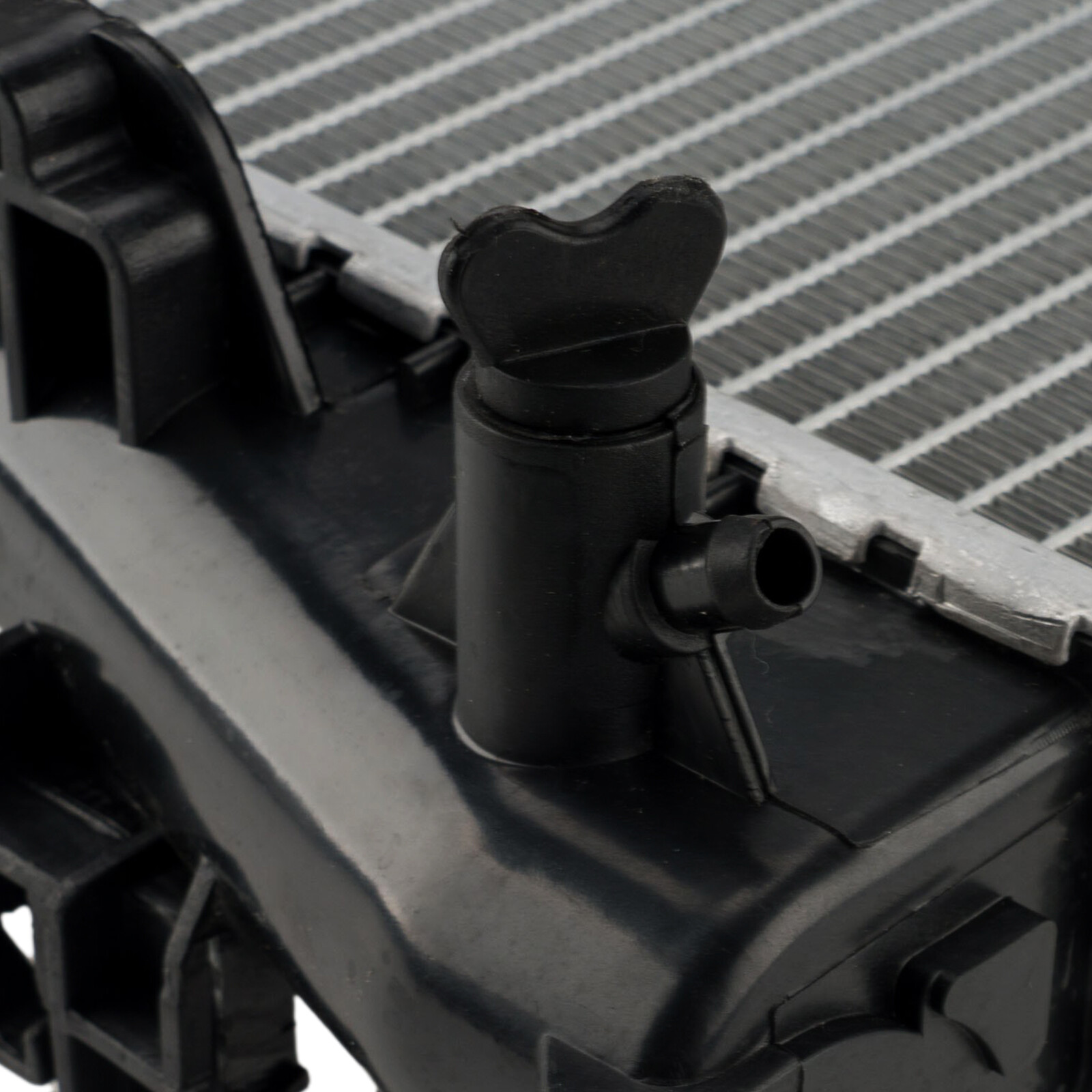 RADREPLA RAD13062 Radiator For 2008-2020 Dodge Grand Caravan 2008-2016 Chrysler Town & Country Radiador For 2009-2014 Volkswagen Routan For 2012-2015