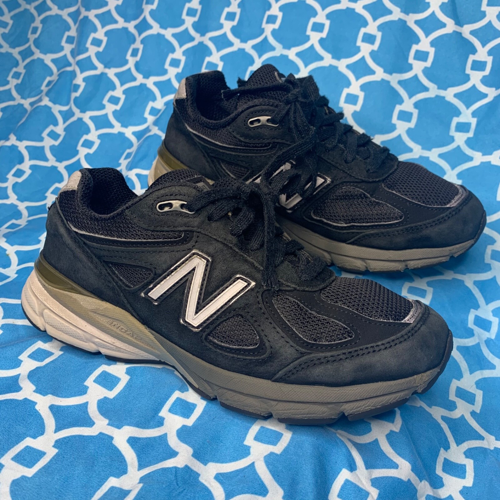 New balance 990v4 Women's size 6.5 Made in USA Black silver New balance 990v4 Women's size 6.5 Made in USA Black silver