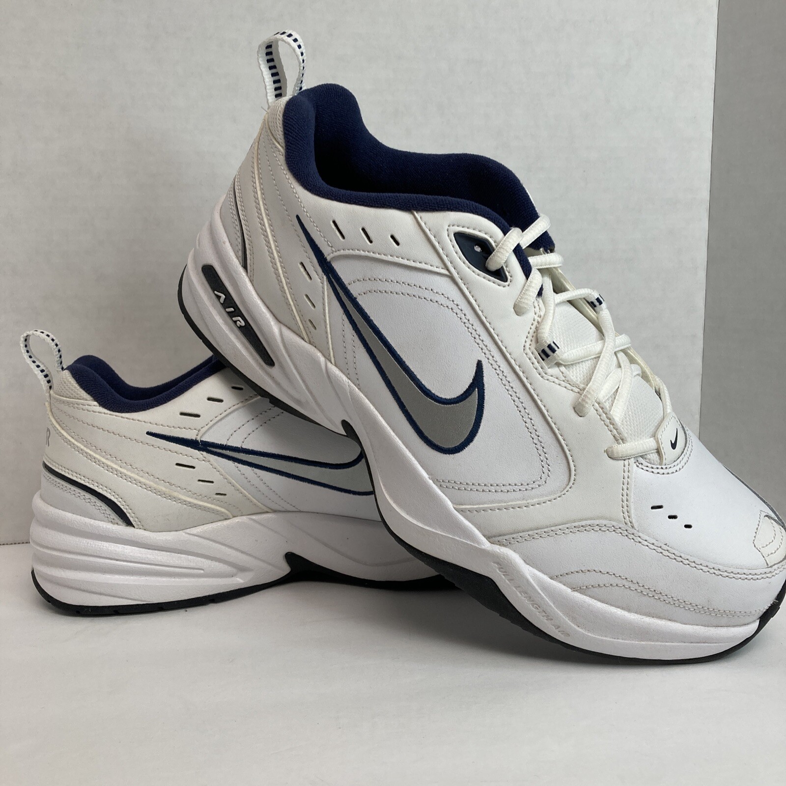 nike men's size 12 wide