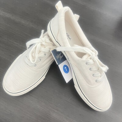 NEW Women's Molly Vulcanized Lace-Up Sneakers - Universal Thread  White/Molly