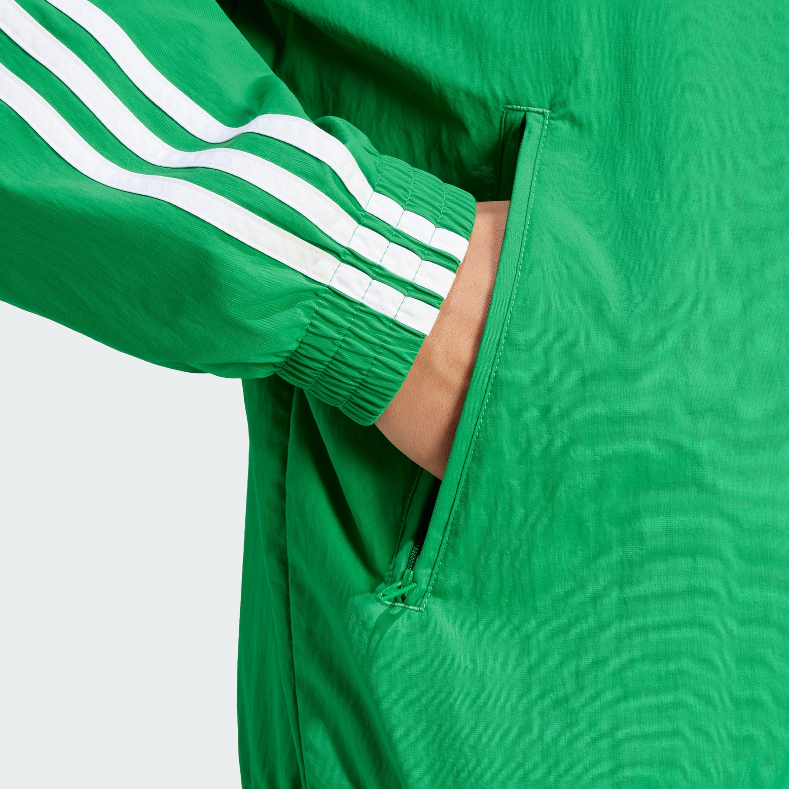 アウターその他 adidas Woven Firebird Track Top Green IT2493 Adidas Original Mens WOVEN FIREBIRD TRACKTOP JACKET IT2493