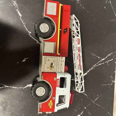 Tonka Rescue Fire Truck Hook & Ladder Lights/Sound - Tested Works Hasbro