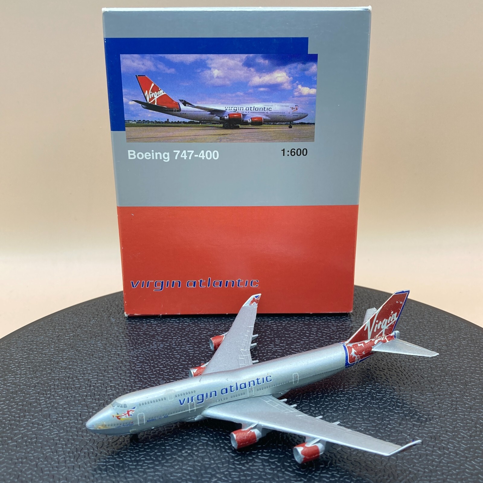 schabak1/600JAL  B747－400 Schabak 1/600 Boeing 747-400 virgin atlantic 921/127 diecast