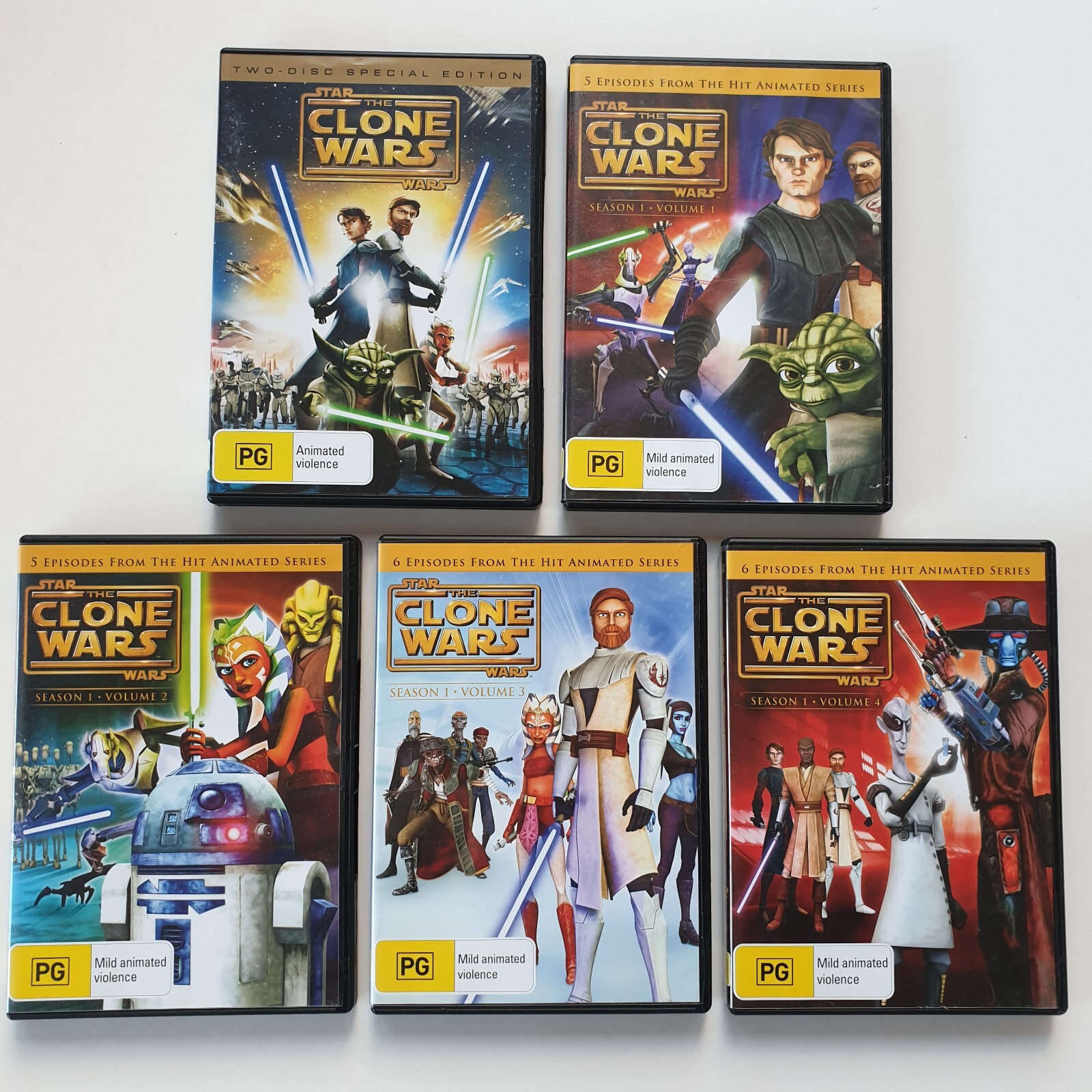 Star Wars: Clone Wars 1-5 [DVD] ブルーレイ　英語 Amazon.com: Star Wars: The Clone Wars : Matt Lanter, Ashley