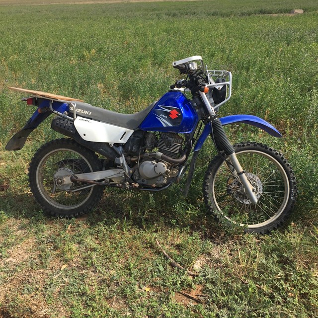 Мотоцикл suzuki 200