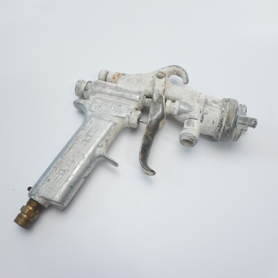 DeVilbiss Model Type MBC Paint Spray Gun w/ Nozzle