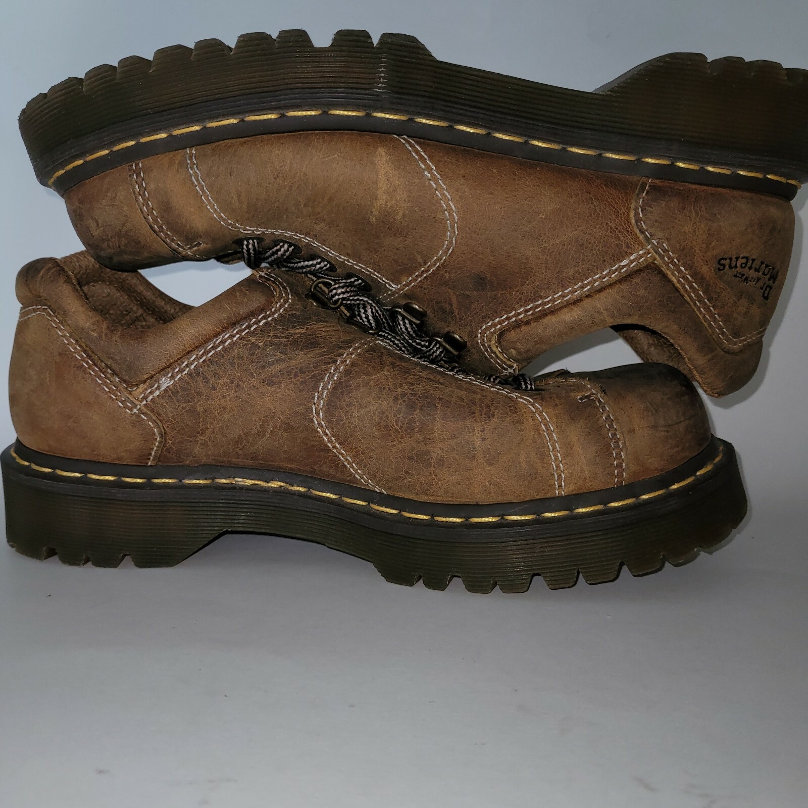 Doc Martens Air Wair 10940 Leather 