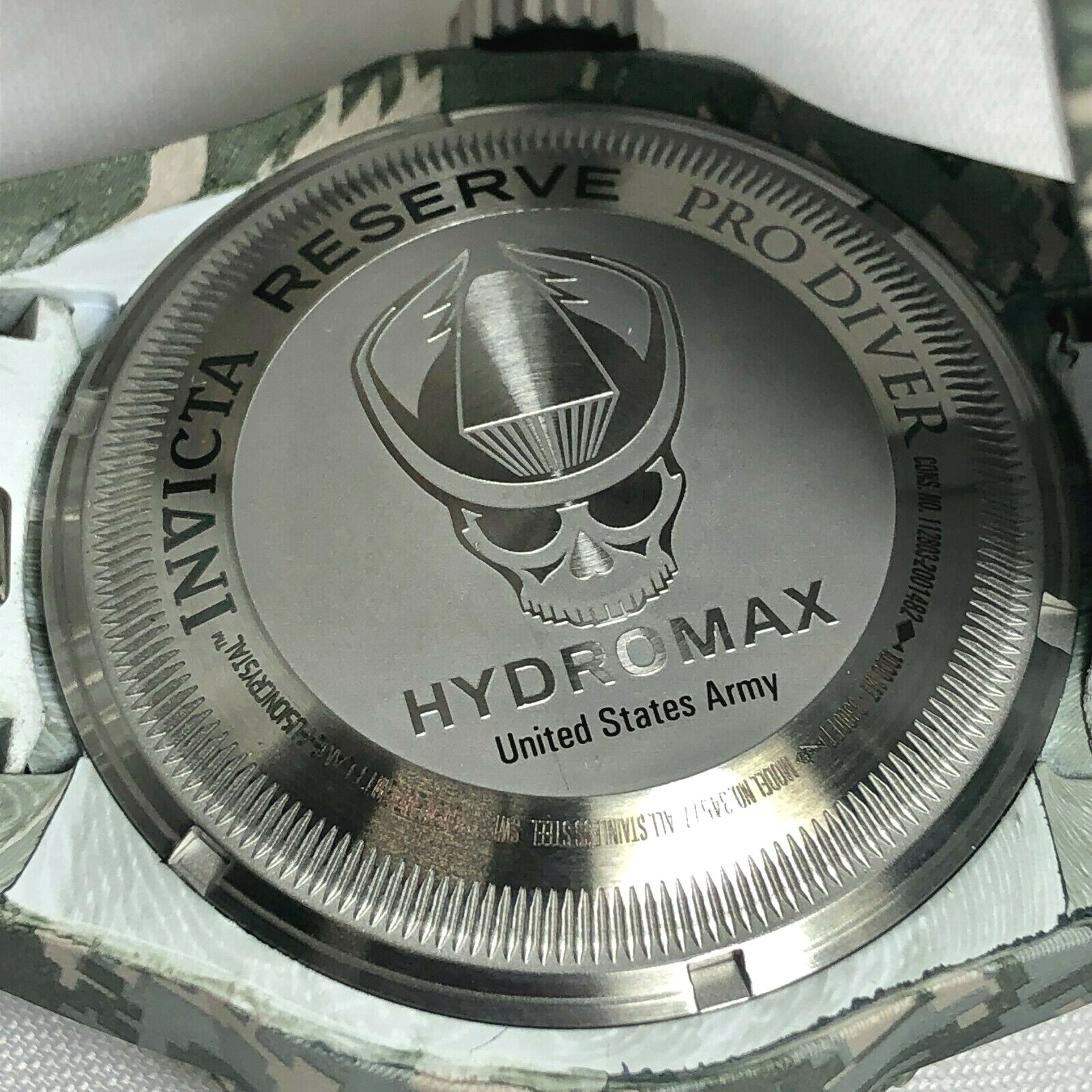 Pre-owned Invicta 34577 Army Men's 52mm Green Hydromax Quartz Gmt Hydroplated Braclt Watch