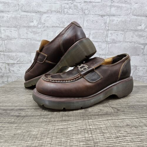 【AAKE】CLASSIC MARTIN LOAFERS Penton Leather Loafer in Black | Dr. Martens