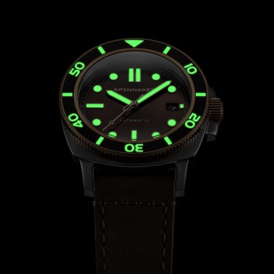 Pre-owned Spinnaker Hull Diver Stainless Steel 42mm Japanese Automatic Wristwatch