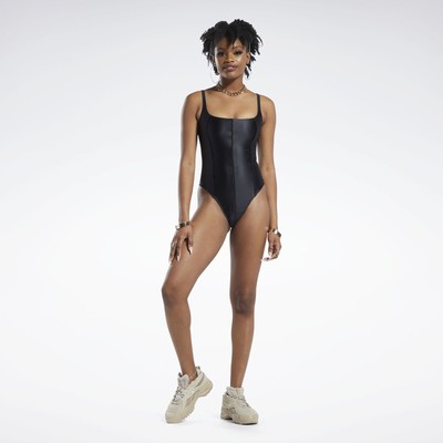 

Женское боди Reebok Cardi B