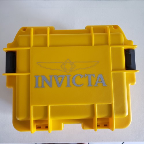 EUC Invicta 3 Slot Watch Case Yellow