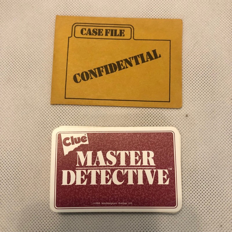 Parker Brothers Clue Master Detective Board Game Parts Complete Card Set Sleeve