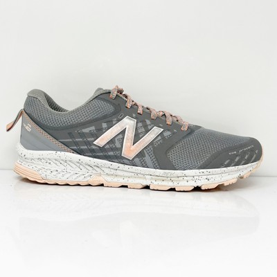 

Женские кроссовки New Balance FC Nitrel V1 WTNTRCS1 серые кроссовки размер 8 B, Серый