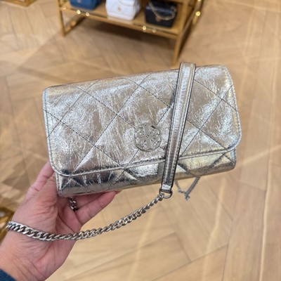 25年 Tory Burch Willa Chain Wallet お財布バッグ 165924 Tory Burch Women's Willa Convertible Small Leather Chain