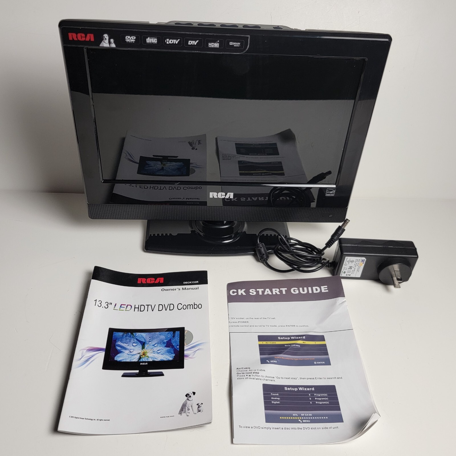 RCA 13.3” LED HDTV DVD Combo model DECK133R great pre-owned