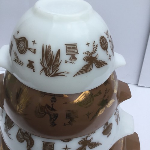 Vintage Pyrex 4pc.Nesting Bowl Set Early Americana Brown White Cinderella