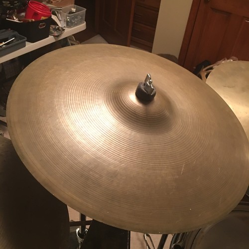 Avedis Zildjian 18