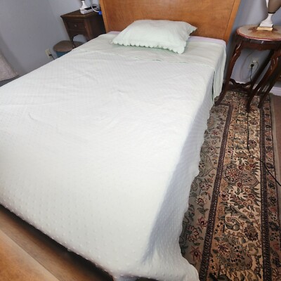 Pottery Barn PBK Bedspread Pale Green Swiss Dot Cotton Coverlet Scalloped Hem eBay