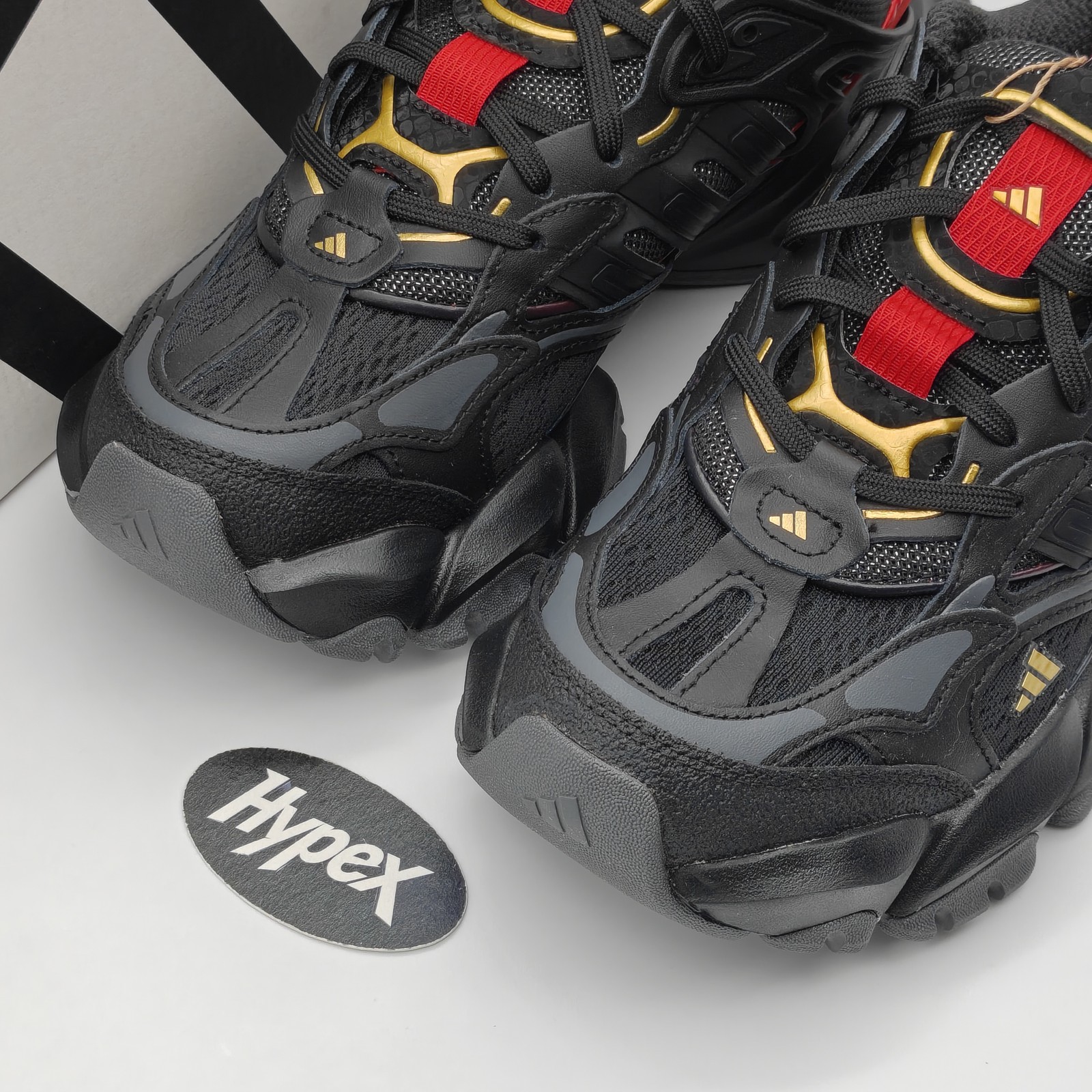 yuking adidas XLG RUNNER DELUXE CNY 