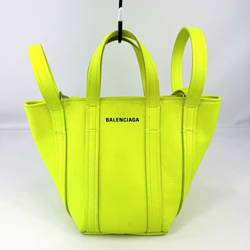 【BALENCIAGA】 NAVY CABAS XS BUTTER YELLOW ★関税送料込み 476863_01.jpg?quality=80&bg-