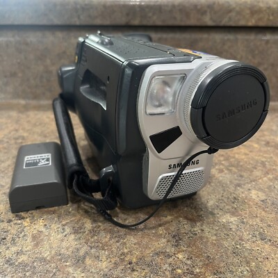Samsung SCL810 Hi8 8mm NTSC Handycam Camcorder 880x Digital Zoom - PARTS ONLY