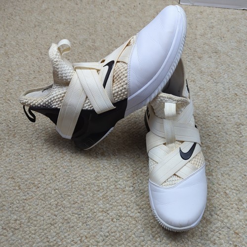 black and white lebron soldier 12