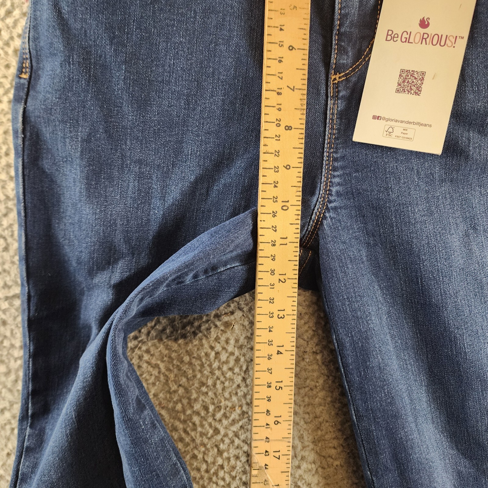 Gloria Vanderbilt Amanda High Rise Straight Leg Jeans Women's 8P Madison - Picture 8 of 17