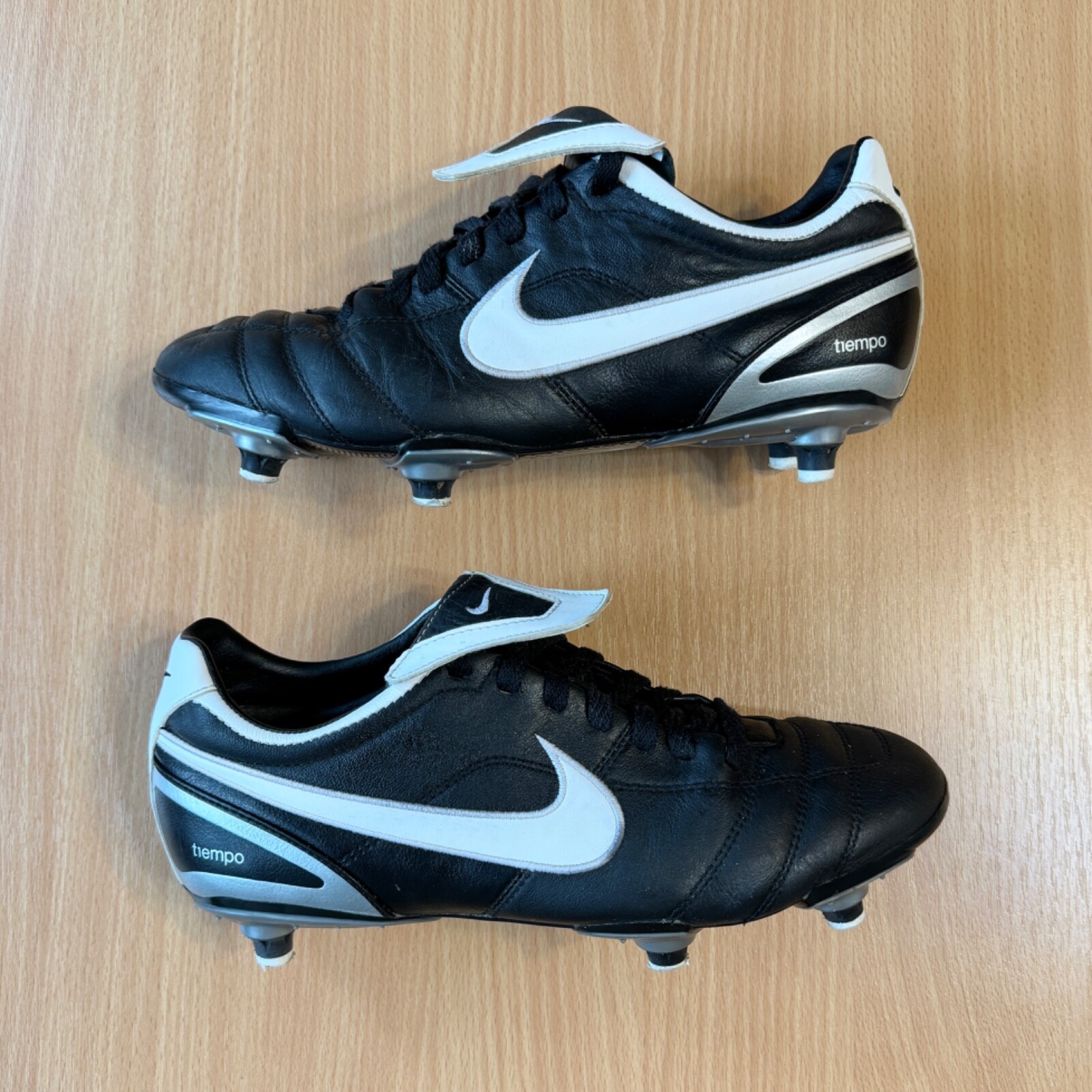 Nike Tiempo Mystic SG 2007 Leather Football Boots Soccer