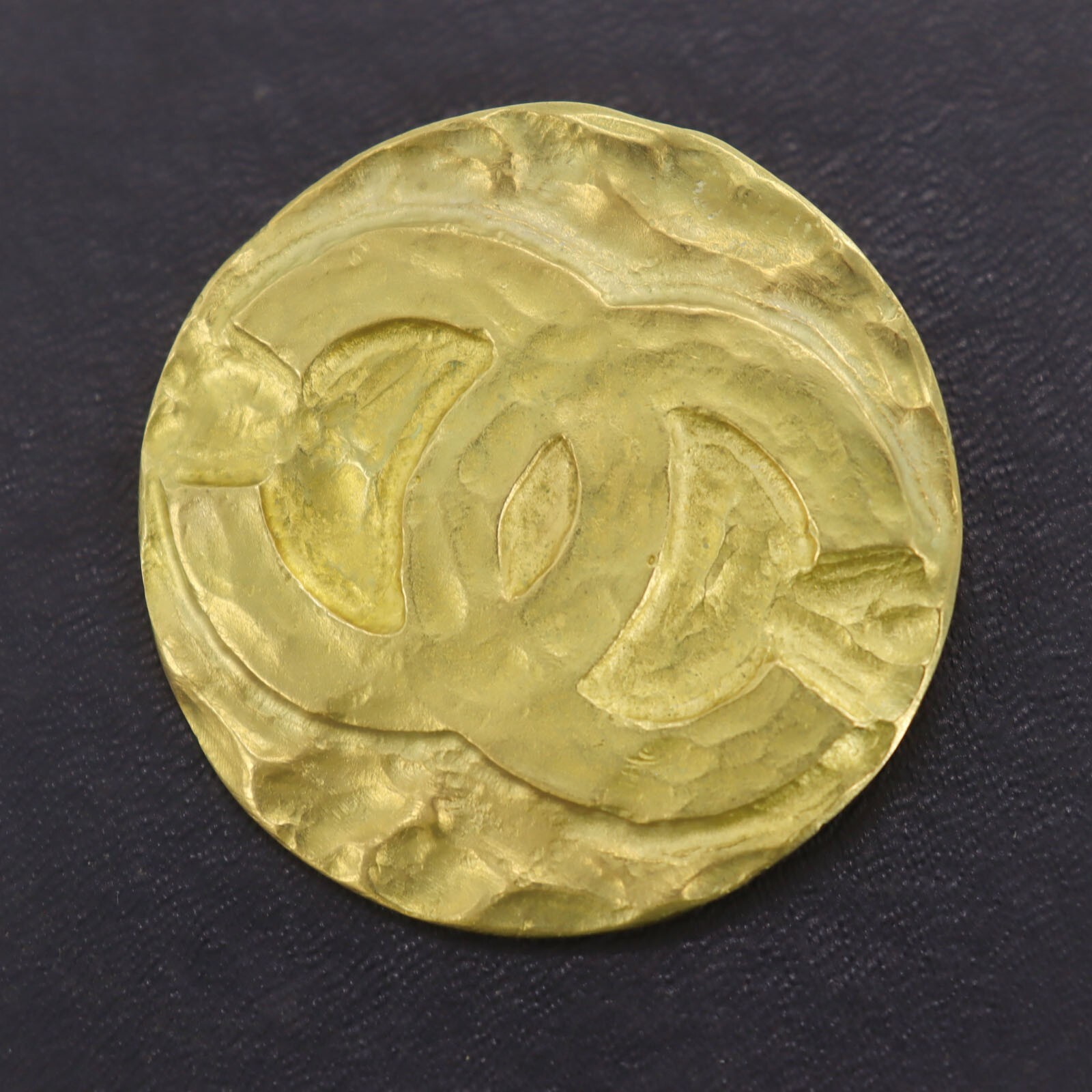 CHANEL CC Logos Round Used Pin Brooch Gold Plated 95P France