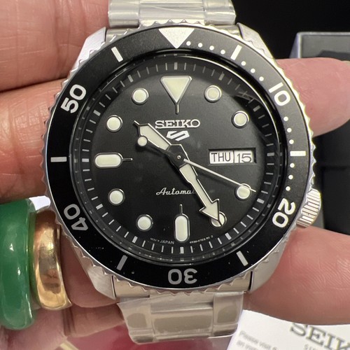 Pre-owned Seiko 5 Sports 42.5 Mm Automatic Stainless Steel Black Dial Watch - Srpd55k1??