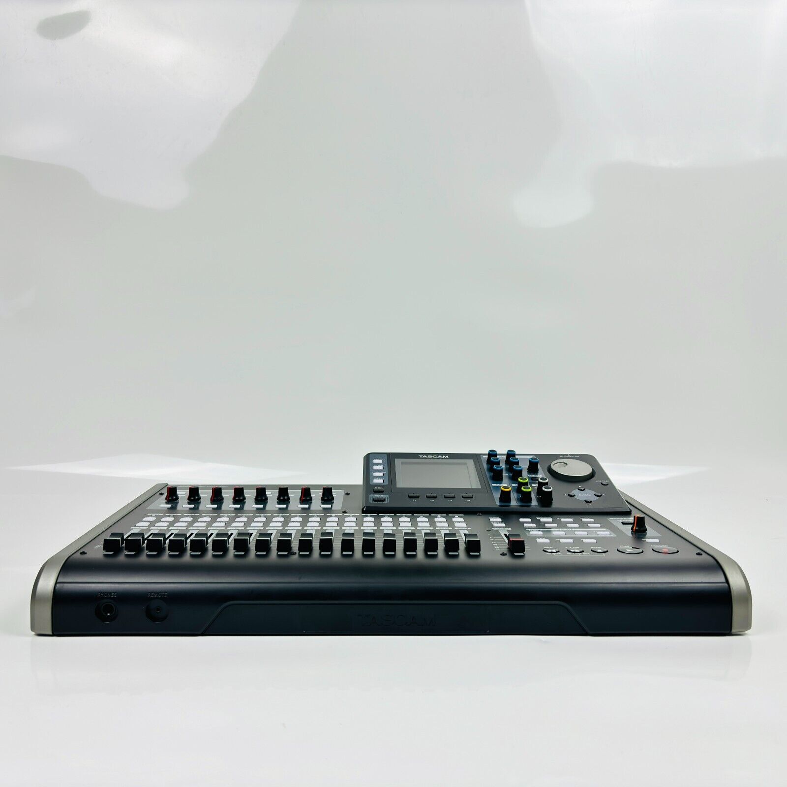 Tascam DP-24SD Multi Track Recorder SD/SDHC MTR Digital Tascam DP-24SD Multi Track Recorder SD/SDHC MTR Digital