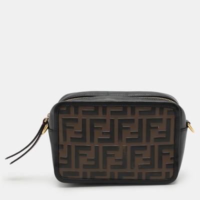Fendi FFロゴ バッグ ブラウン/ブラック Fendi Black/Brown FF Embossed Leather Mini Camera Crossbody